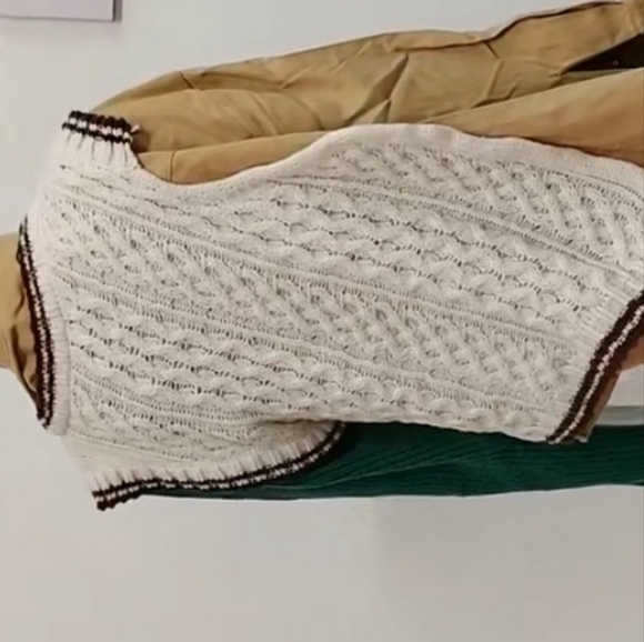 SWEATER - Picture 3 of 3